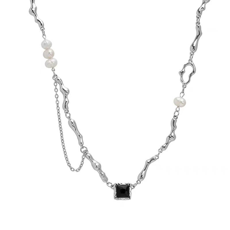 Lyra Black Stone Pearl Necklace