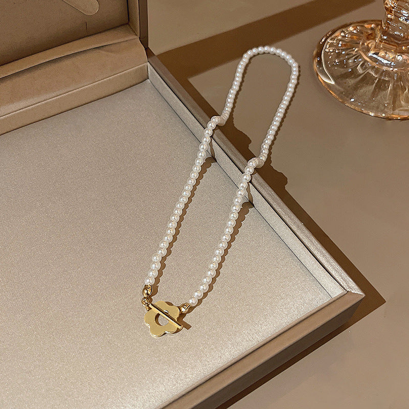 The Innocent Bloom Pearl Necklace